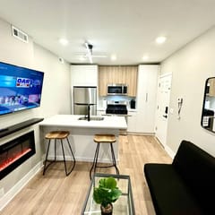 Beachblock 1bedroom w/parking 110 b2