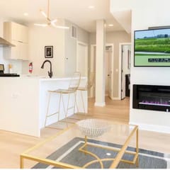 2 bedroom 1 block to beach 38-3