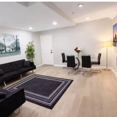 5 bedroom apartment across from Tropicana Casino