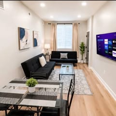 2 bedroom bi-Level with backyard near Center City.