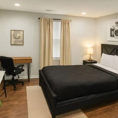 University city 1 bedroom, kitchen & living room 2