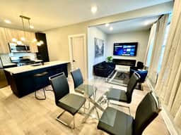 3bedroom 1block to beach 1 - Image 2