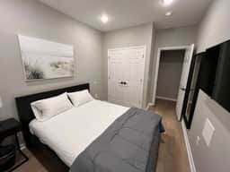 3bedroom 1block to beach 1 - Image 3