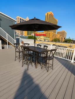 4 bedroom next to Tropicana casino ,unit 1 - Image 2