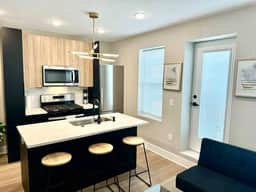 108-B1 Beachblock 2bedroom new. Free parking. - Image 3
