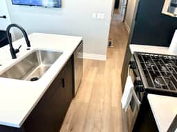 BeachBlock 2 bedroom brandnew 108-c4 - Image 2