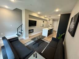 Rittenhouse, 2bedroom, private deck&rooftop - Image 2
