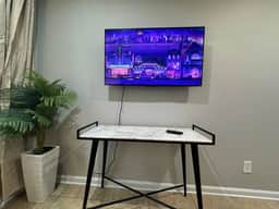 University 1 bedroom, kitchen , living room,#3. - Image 5