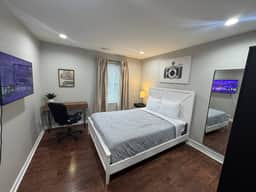 University 1 bedroom, kitchen , living room,#3. - Image 3