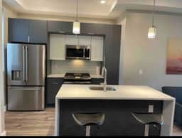 2 bedroom, Art museum, private roof deck. - Image 3