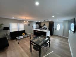 3 bedroom across from Tropicana, beach ,boardwalk. - Image 4