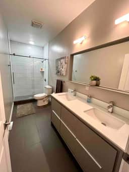 3BR Huge Deck, Steps to Tropicana & Beach, Parking - Image 3