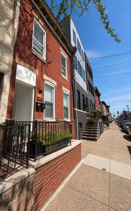 Point breeze 2 bedroom apartment with park nearby. - Image 2