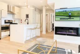 2 bedroom 1 block to beach 38-3 - Image 4