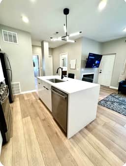 two bedroom one block from beach 38–7 - Image 4