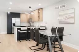 Rittenhouse Square 3 bedroom & backyard bi-level#1 - Image 4