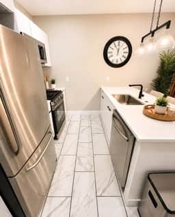 1 bedroom close to xfinity center on broad st #1 - Image 3