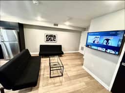 2 bedroom close to convention & city bi-level #1 - Image 3