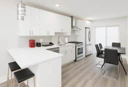 Point breeze, full house, 4 bedroom, backyard. - Image 2