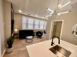 3 bedroom 1 block beach, full kitchen, livingroom. - Image 4