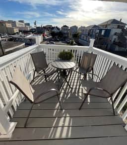 3 bedroom with deck across from tropicana casino#3 - Image 2