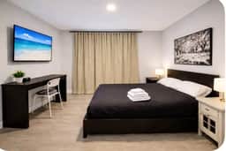 8 bedroom fit 16 close to Cesar Casino, beach. - Image 3