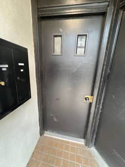 2 bedroom close to center city 2903 unit 1 - Image 3