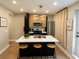 Beach Block Two Bedroom with Balcony 108-B5 - Image 3