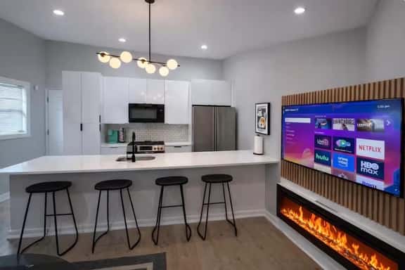 5 bedroom university area full kitchen, livingroom - Image 1
