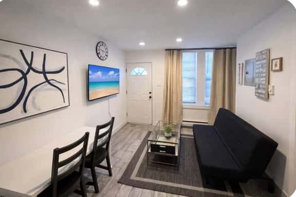 1 bed, kitchen & living room 1 block to beach, Unit 9 - Image 1