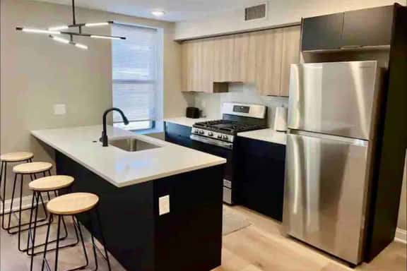 close to convention & centercity unit 4 - Image 1