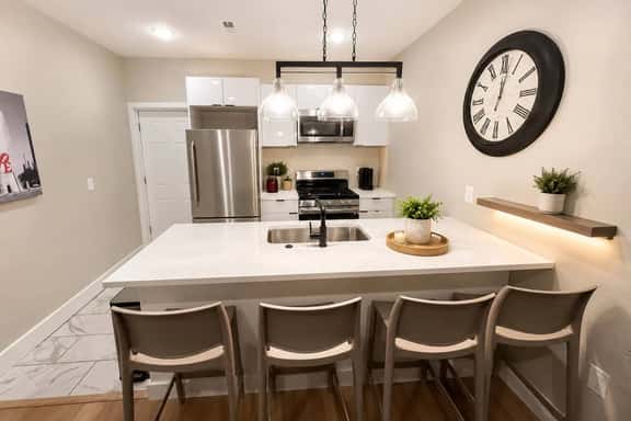 1 bedroom close to xfinity center on broad st #1 - Image 1