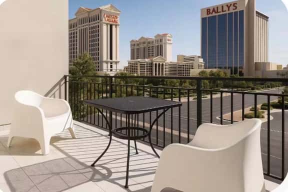 8BR Sleeps 16 w/ Balcony – Near Beach & Caesars AC - Image 1