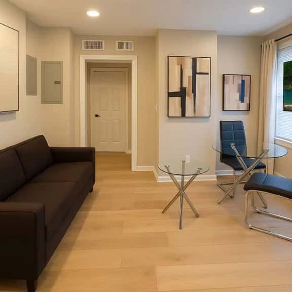 Cozy 1BR in University City Near Penn & Drexel #1 - Image 1