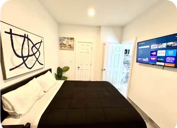 1 bed, kitchen & livingroom 1 block to beach, b1 - Image 3