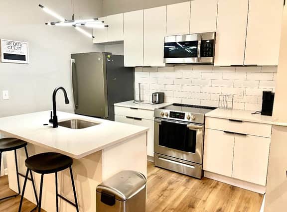 2 bedroom close to casino& beach 1710 - Image 3