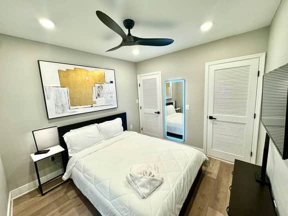 Beachblock 1bedroom w/parking 110 b2 - Image 2