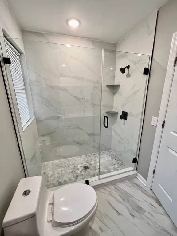2 bedroom, 1 block beach, kitchen,livingroom. #3 - Image 4