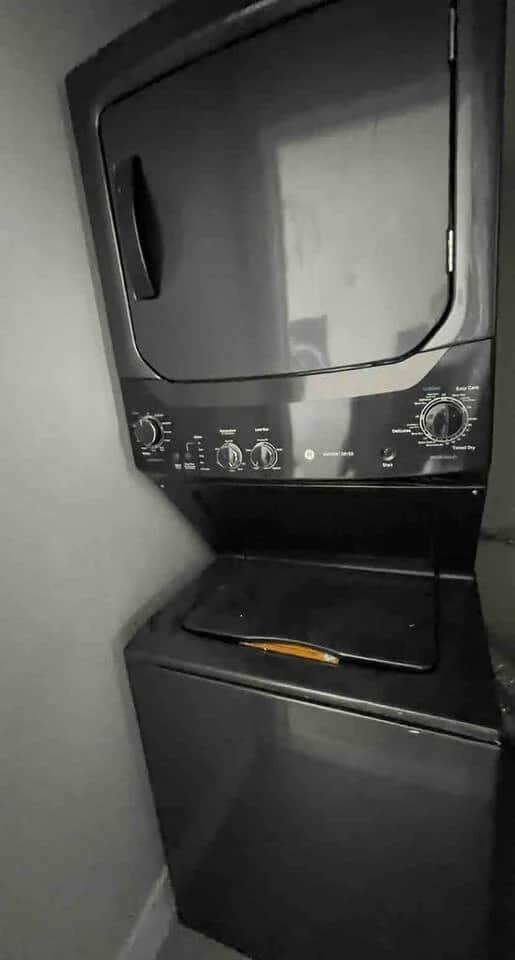 2 bedroom on Broad st close to Wells fargo unit4 - Image 4