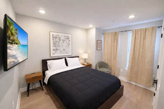 University city new construction modern 2 bedroom - Image 5