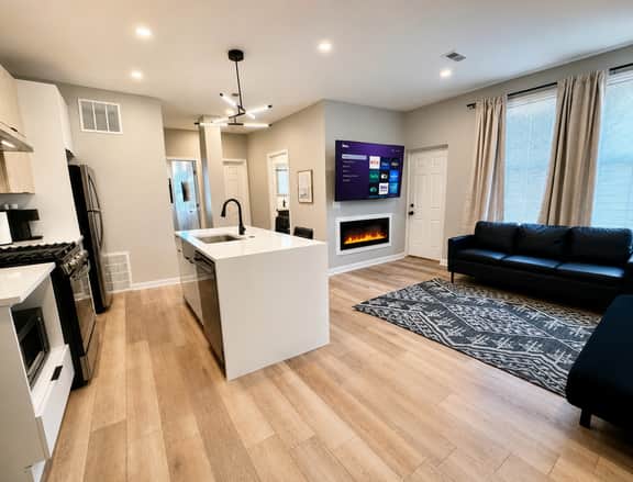 two bedroom one block from beach 38–7 - Image 3