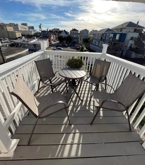 3 bedroom with deck across from tropicana casino#3 - Image 2