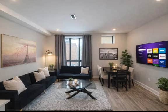 two bedroom w/rooftop close to convention center. - Image 2