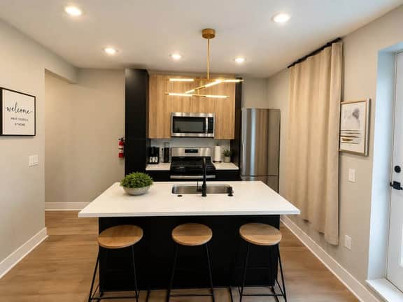 Beach Block Two Bedroom with Balcony 108-B5 - Image 3