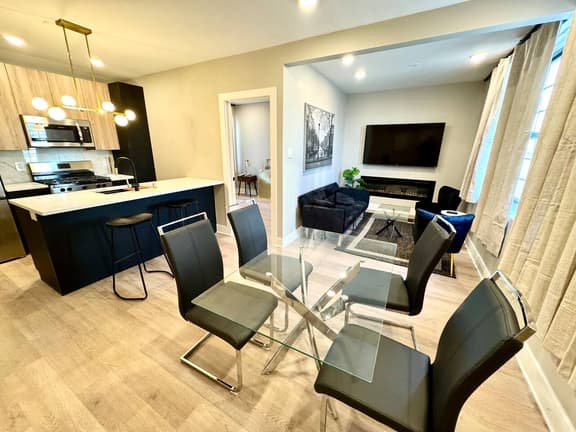 3bedroom 1block to beach 1 - Image 1