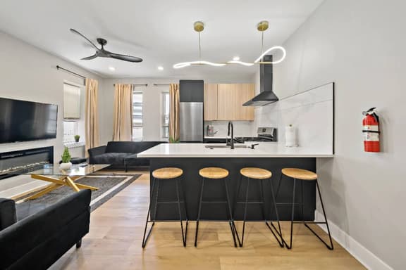 Beachblock 3bedroom, full kitchen, all new. 110 b1 - Image 1