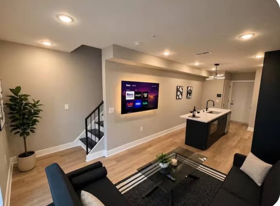 Rittenhouse Square, 2bedroom, bi-level, rooftop #3 - Image 1