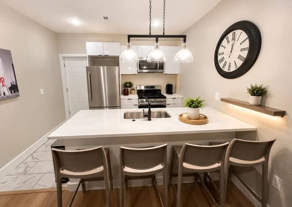 1 bedroom close to xfinity center on broad st #1 - Image 1